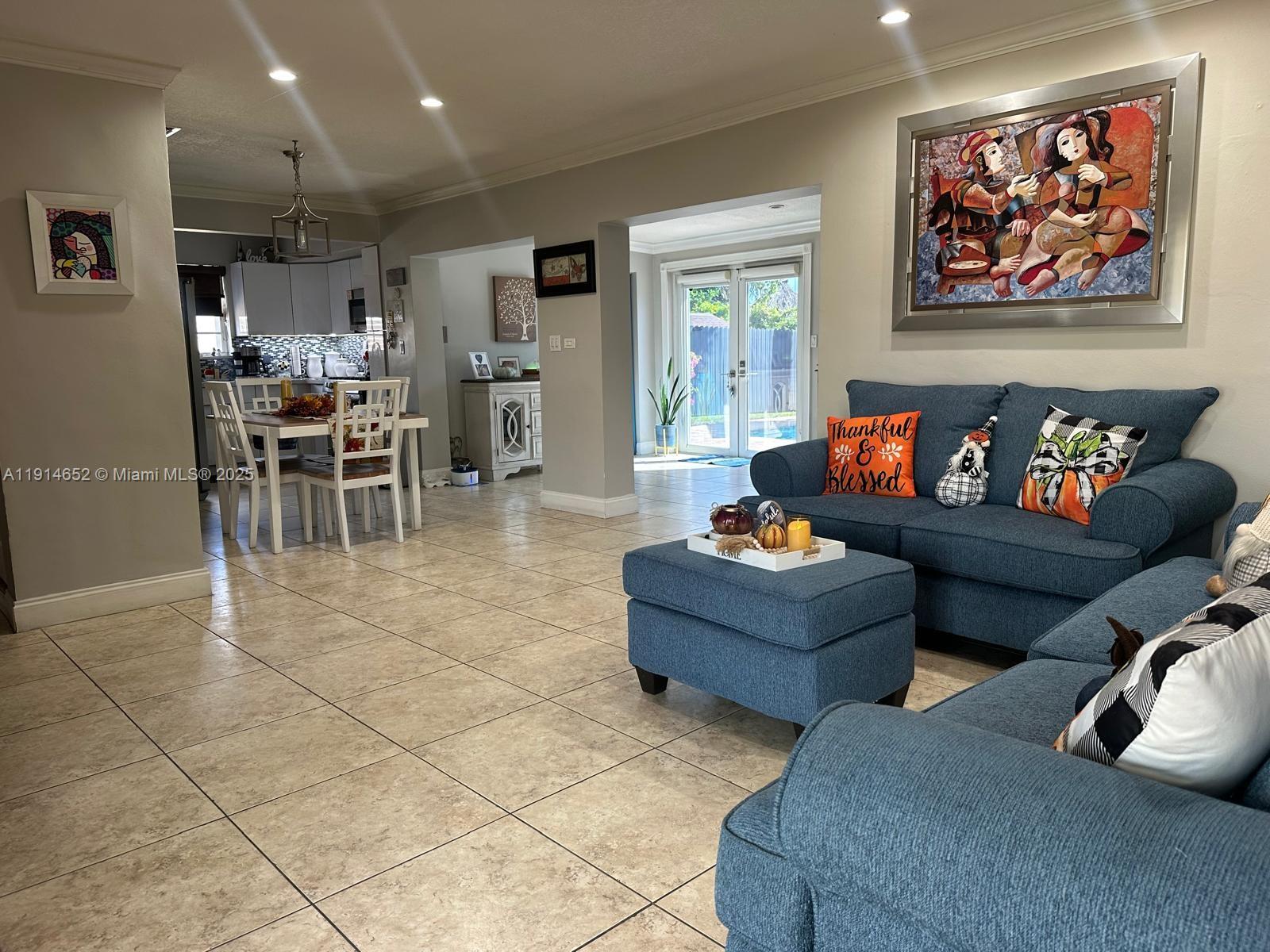 PALM SPRINGS NORTH SEC T - Residential