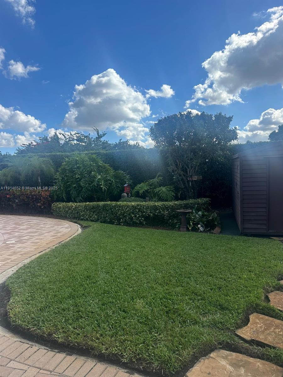 PALM SPRINGS NORTH SEC T - Residential