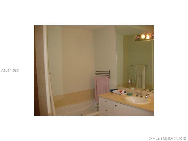 TURNBERRY VILLAGE SO TOWE - Residential Lease