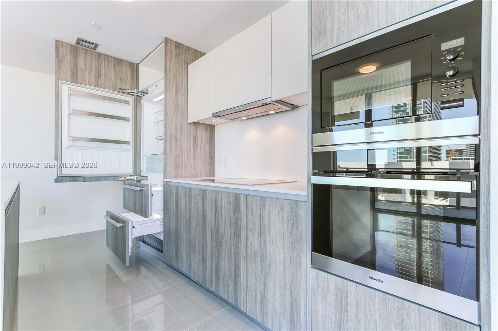 BISCAYNE BEACH CONDO - Residential Lease