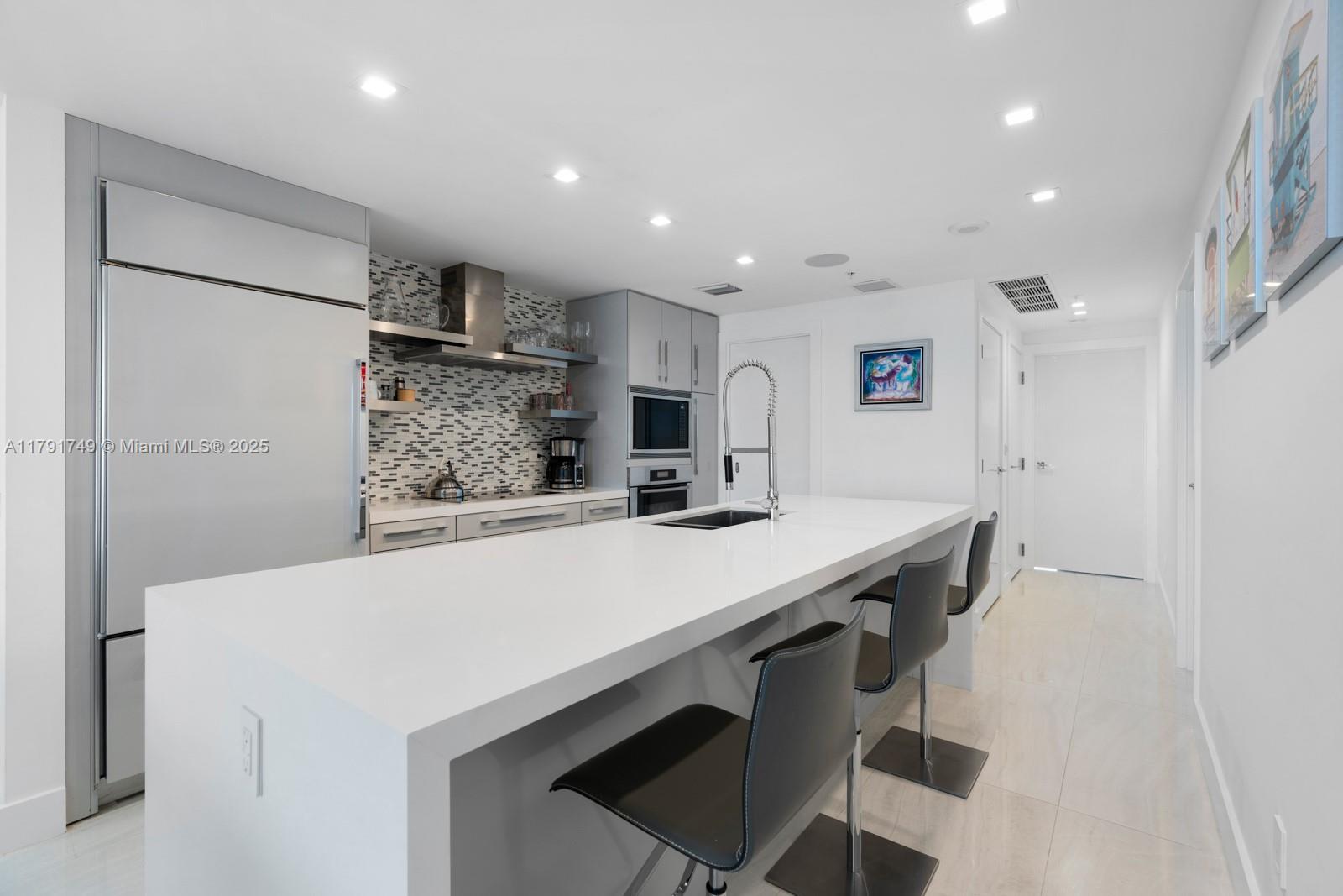 MOSAIC ON MIAMI BEACH CON - Residential