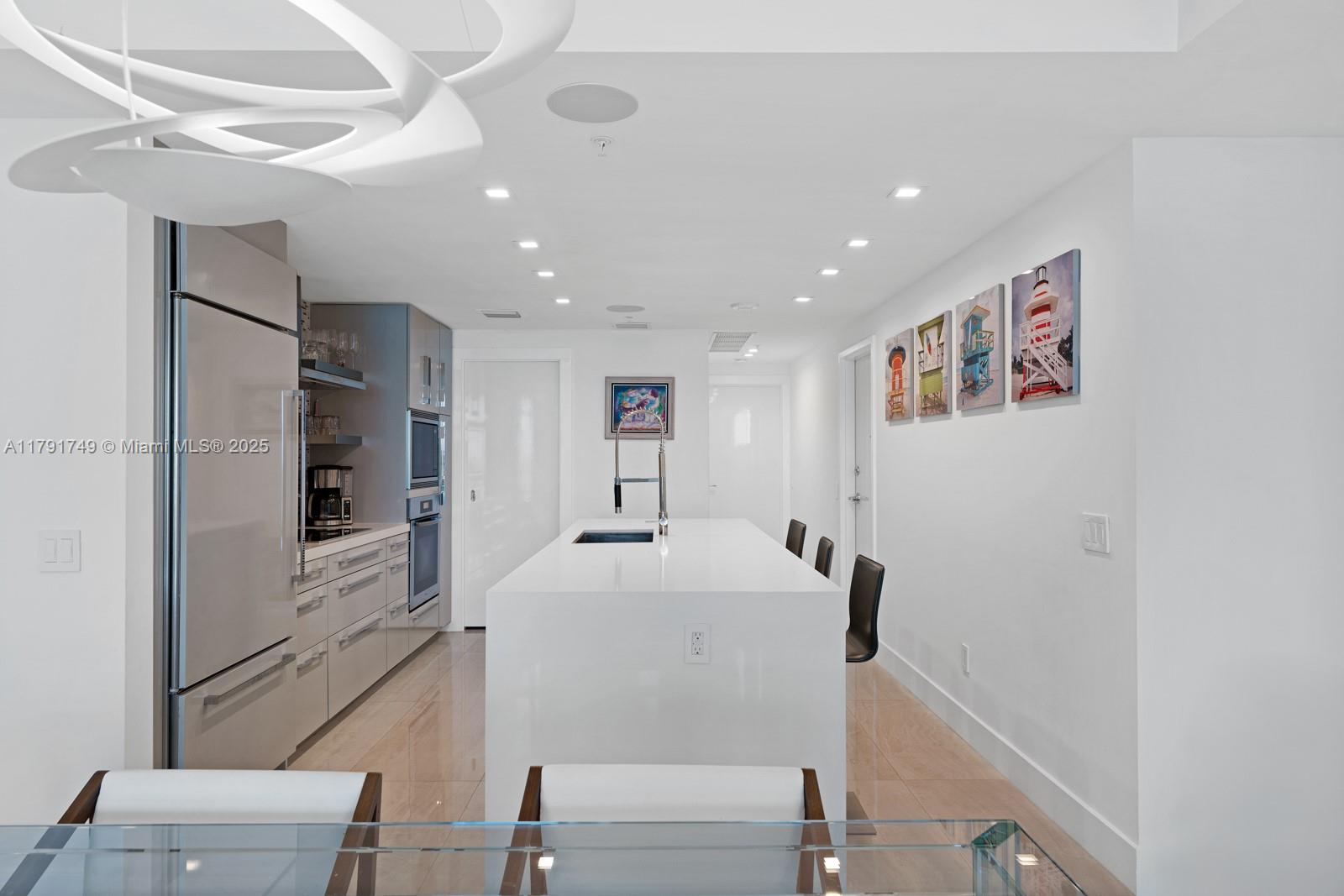 MOSAIC ON MIAMI BEACH CON - Residential