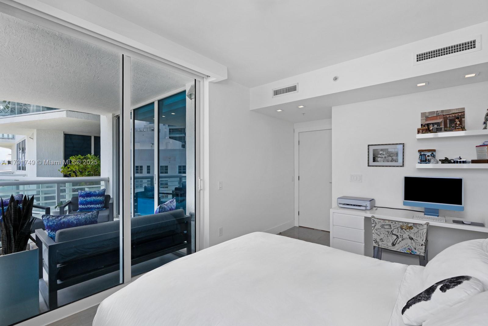 MOSAIC ON MIAMI BEACH CON - Residential