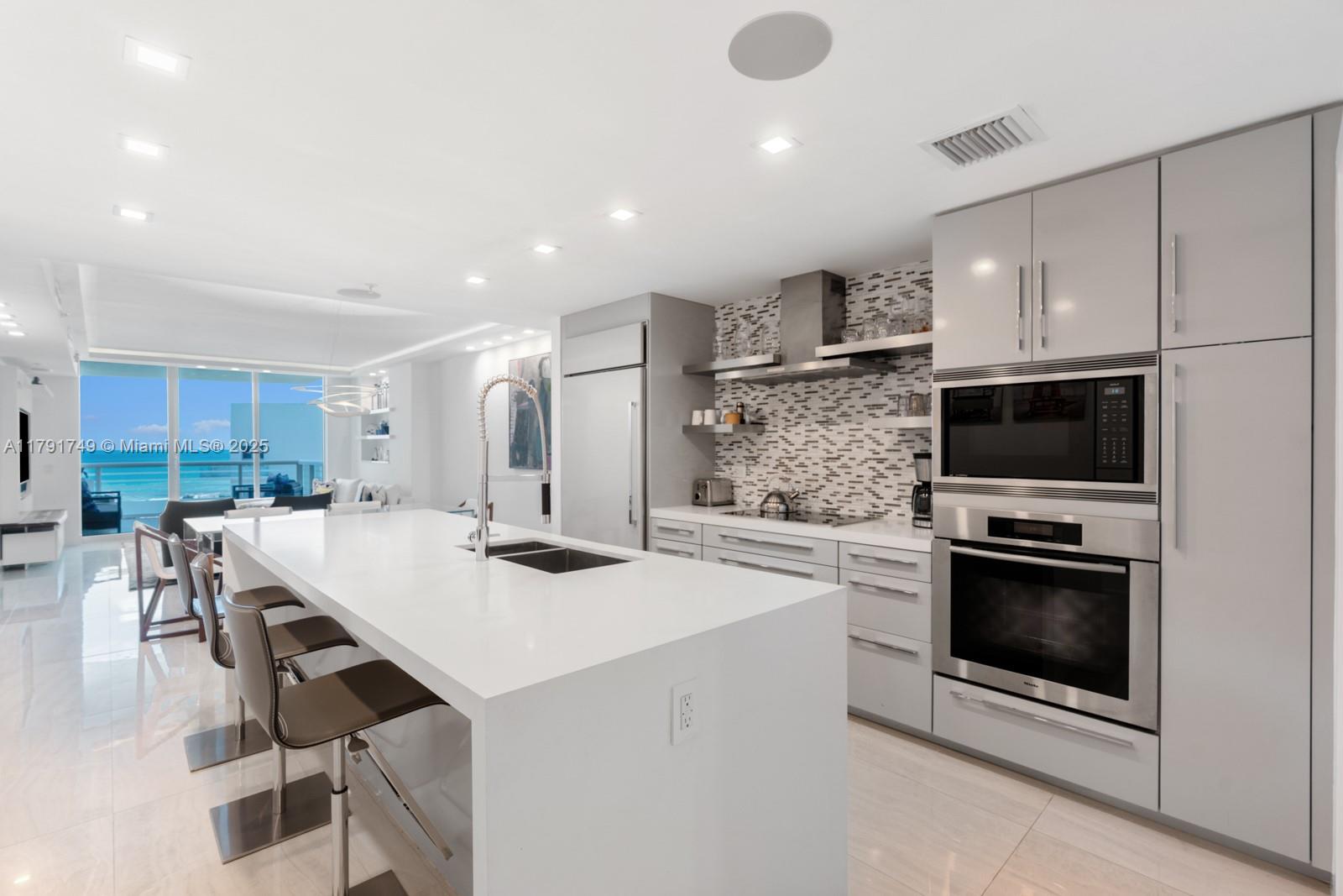MOSAIC ON MIAMI BEACH CON - Residential
