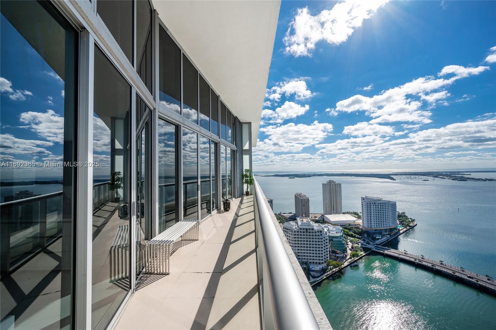 ICON BRICKELL NO TWO - Residential