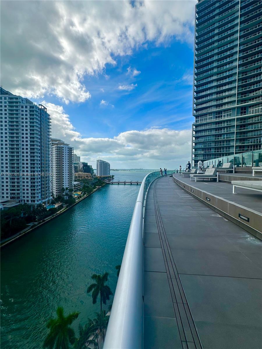 ICON BRICKELL NO TWO - Residential