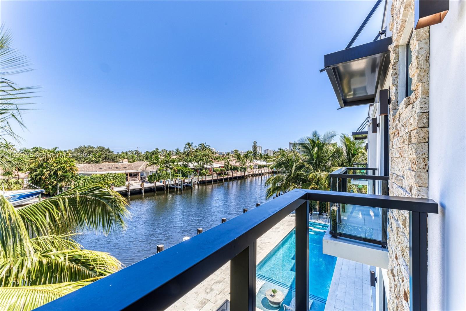 CORAL RIDGE COUNTRY CLUB - Residential