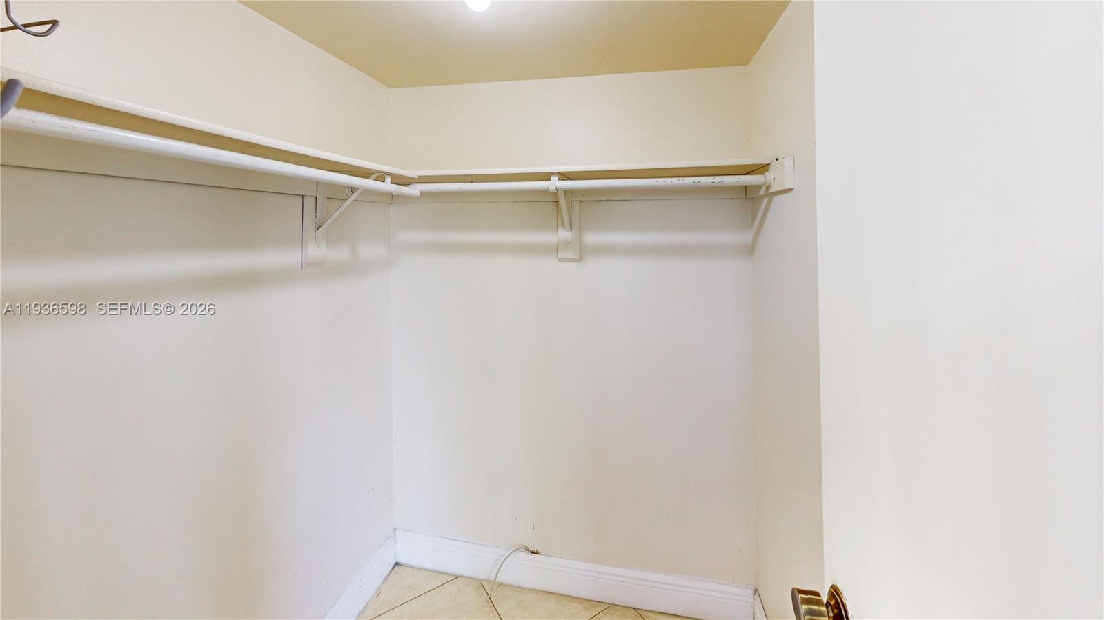 PENINSULA AT INTL GARDENS - Residential