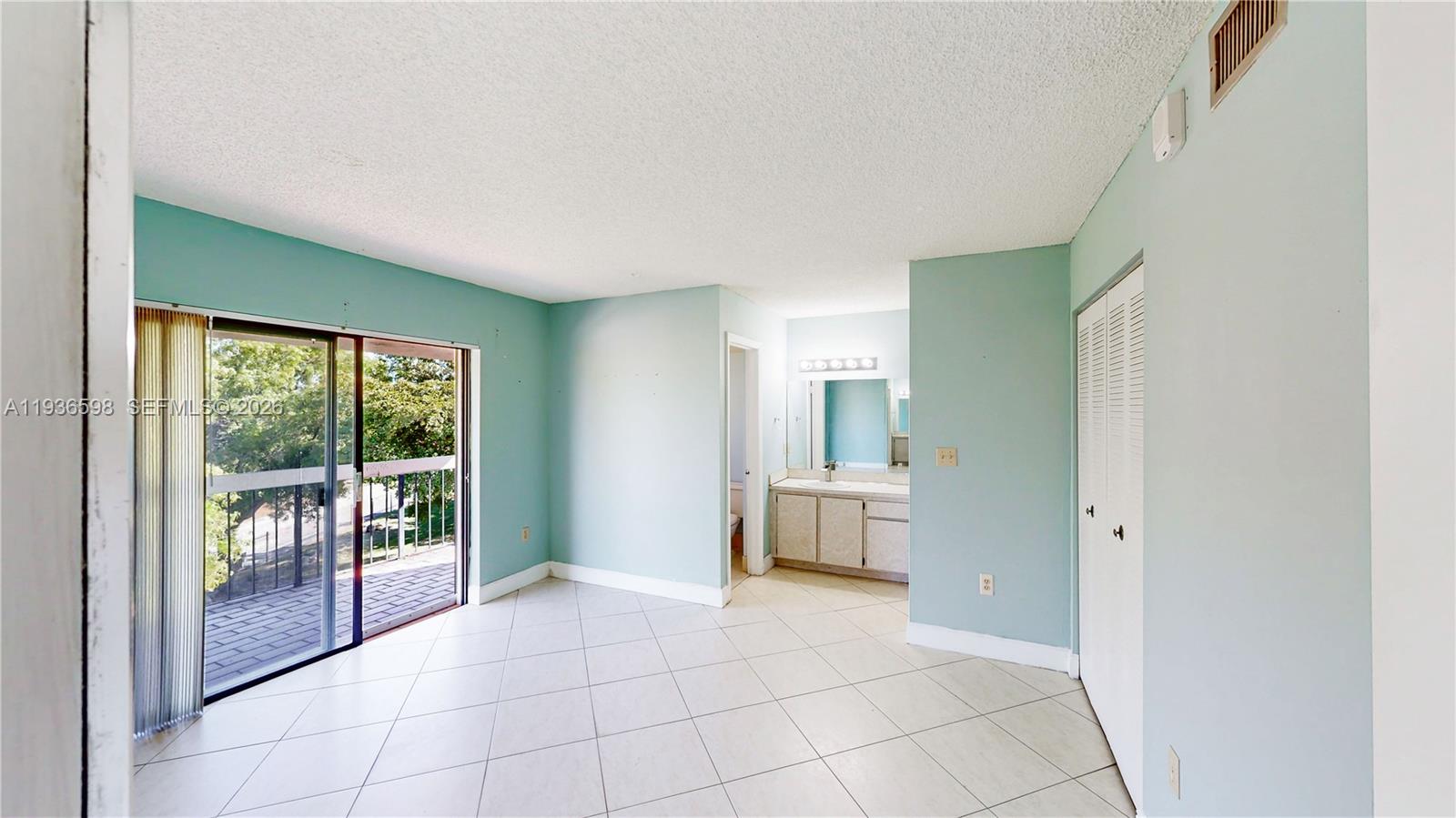 PENINSULA AT INTL GARDENS - Residential