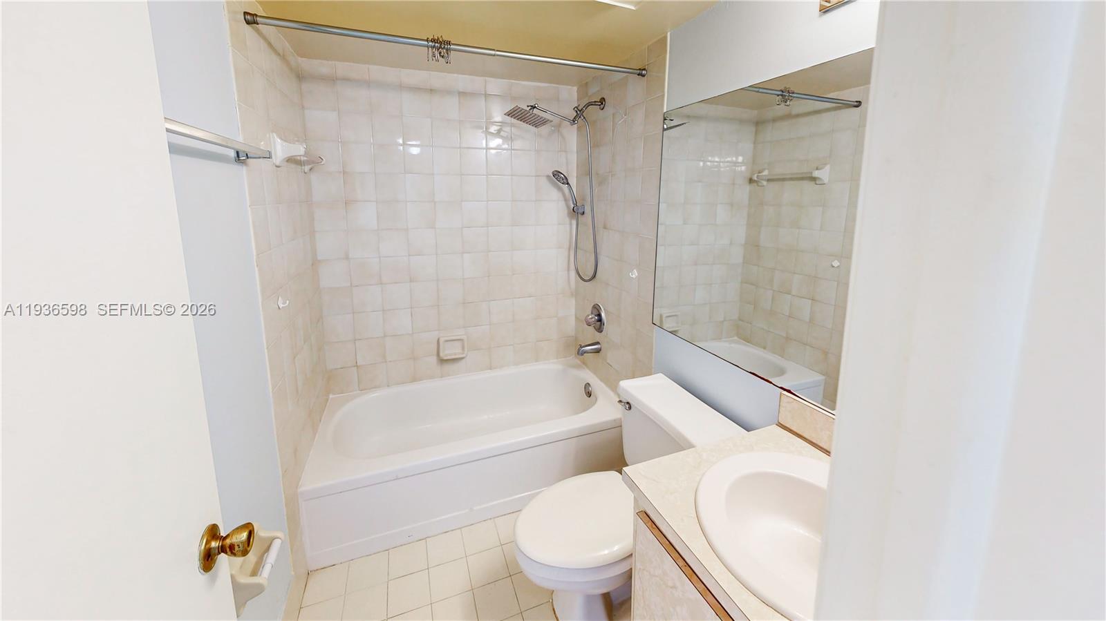 PENINSULA AT INTL GARDENS - Residential