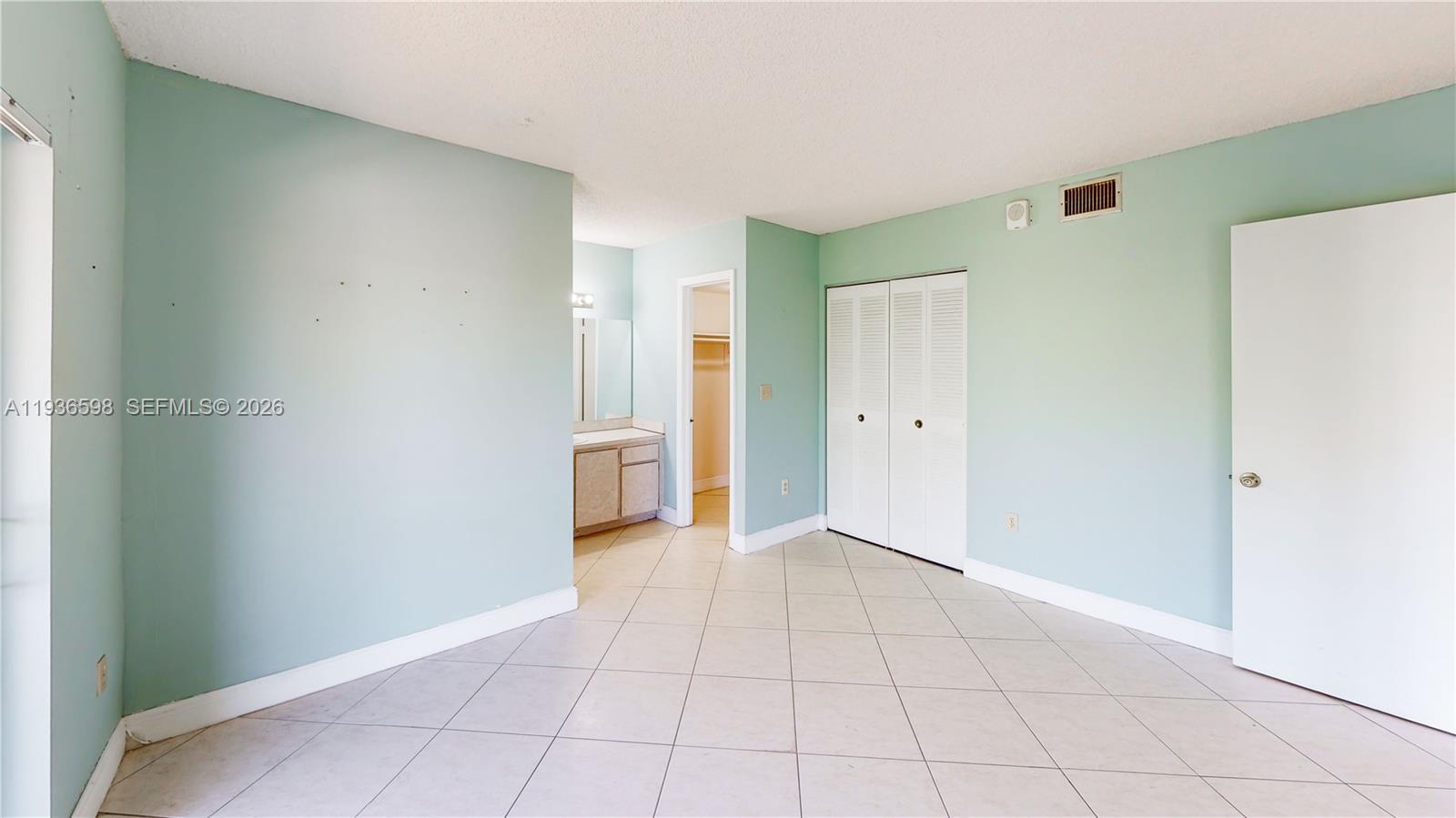 PENINSULA AT INTL GARDENS - Residential