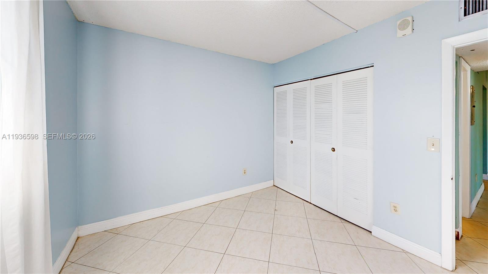 PENINSULA AT INTL GARDENS - Residential