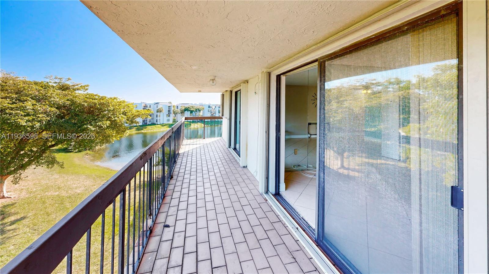 PENINSULA AT INTL GARDENS - Residential