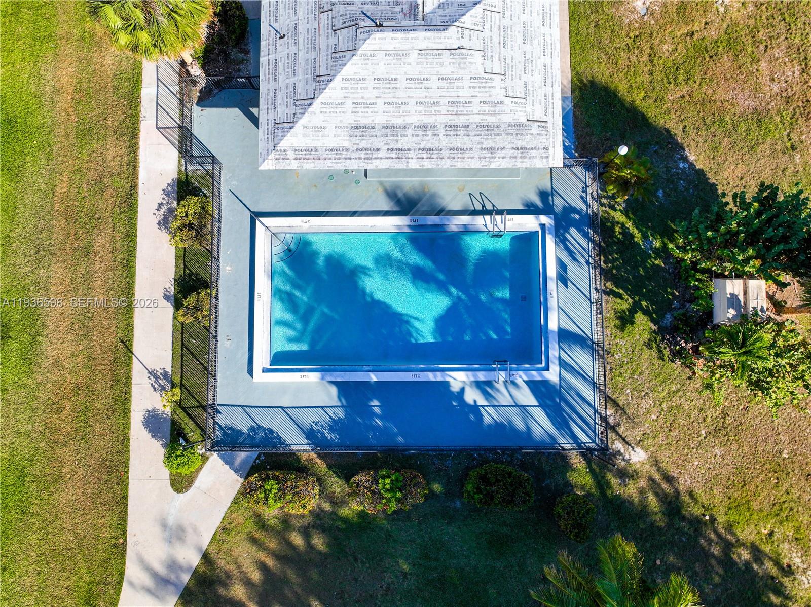 PENINSULA AT INTL GARDENS - Residential