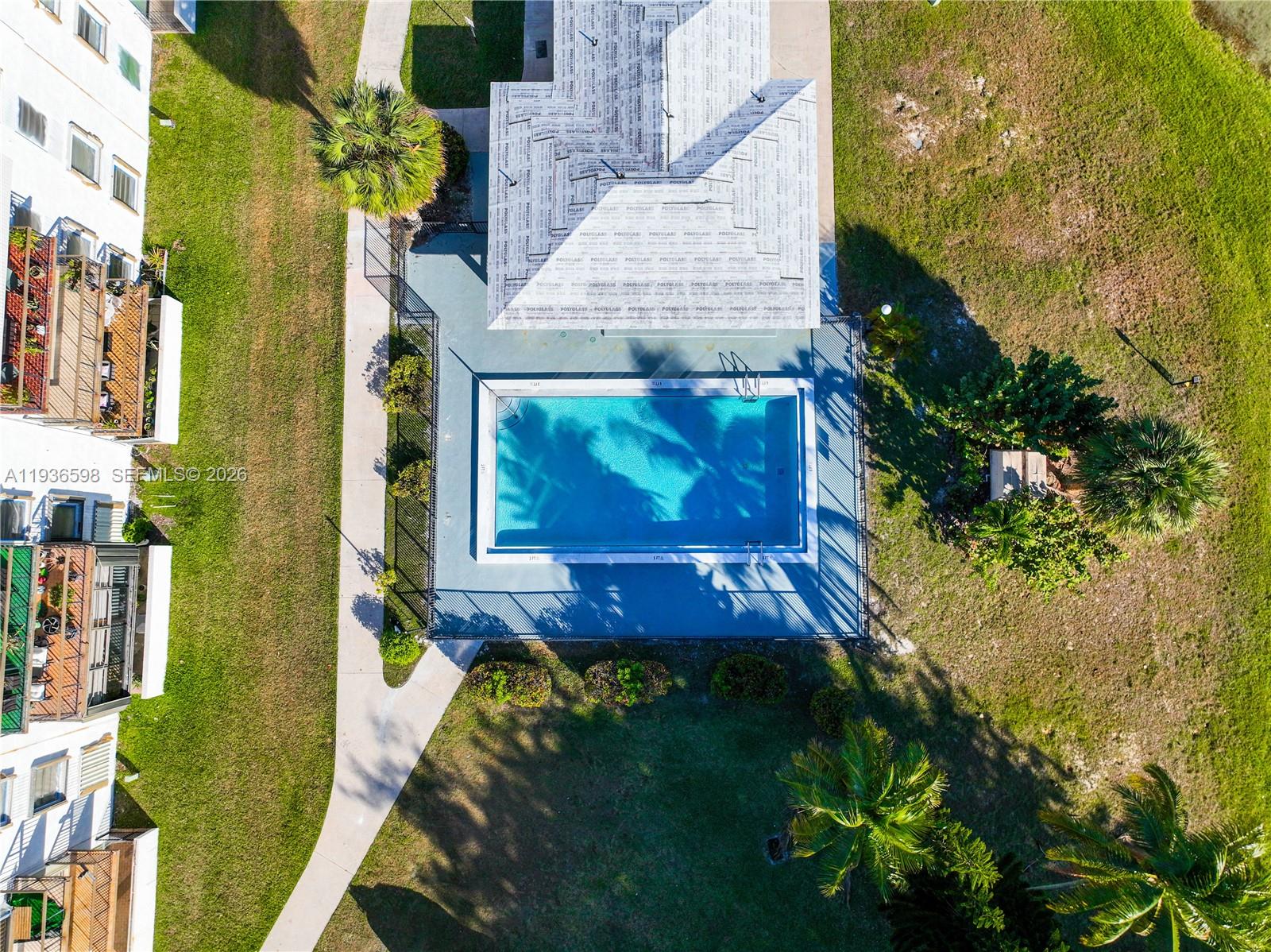 PENINSULA AT INTL GARDENS - Residential