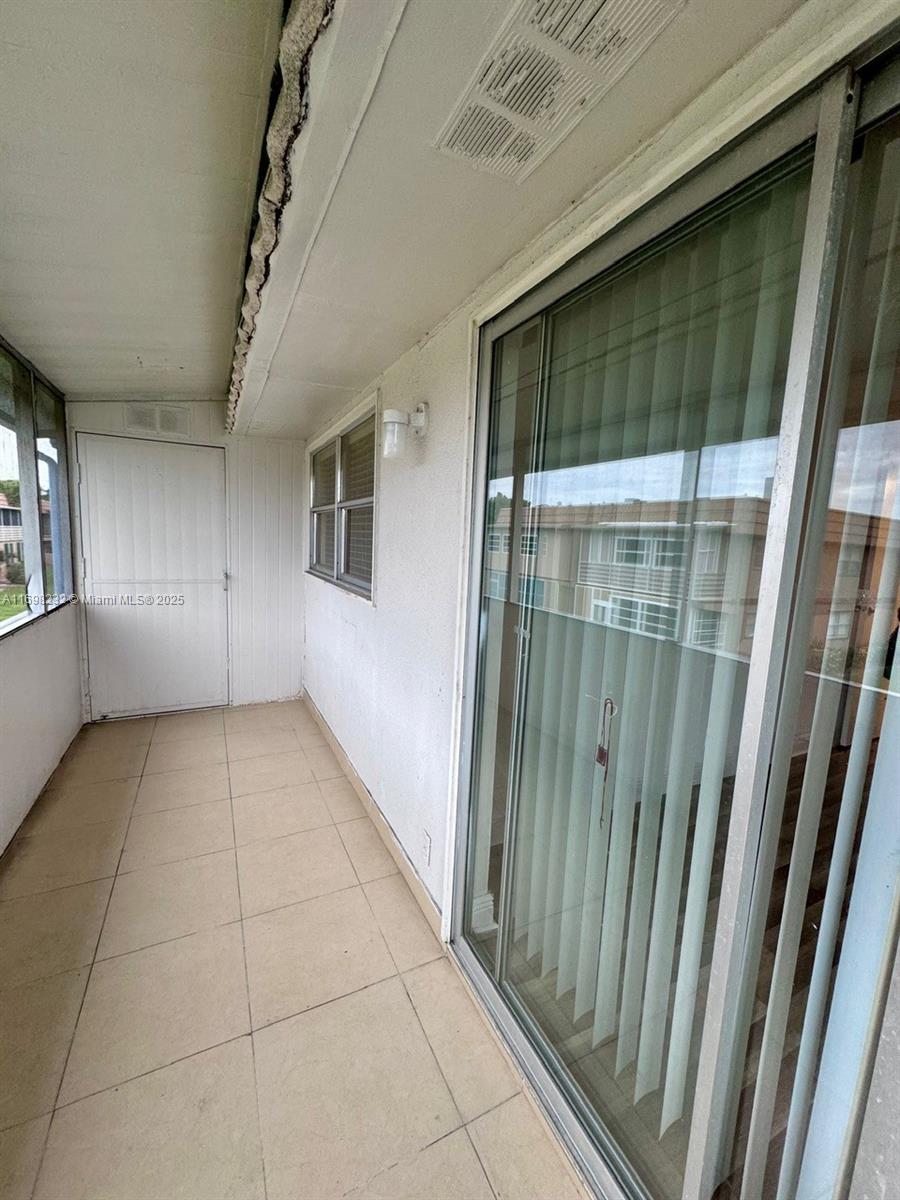 KINGS POINT BRITTANY COND - Residential