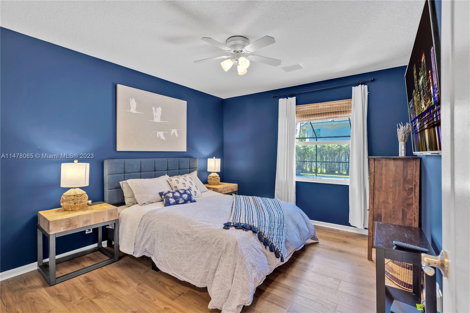 KENSINGTON - Residential