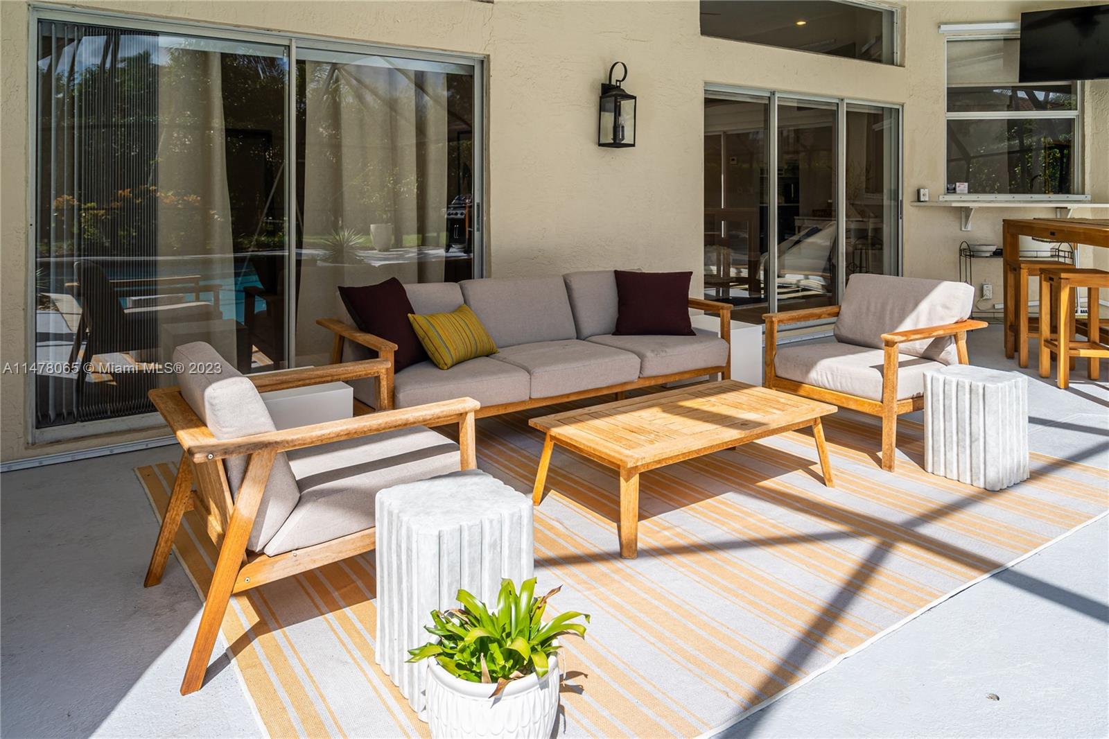 KENSINGTON - Residential