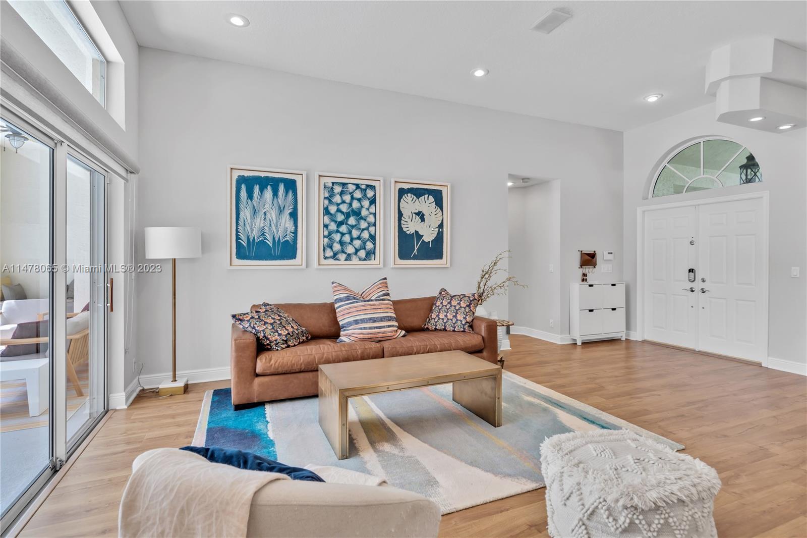 KENSINGTON - Residential