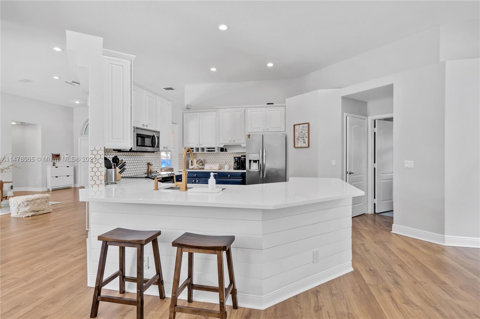 KENSINGTON - Residential