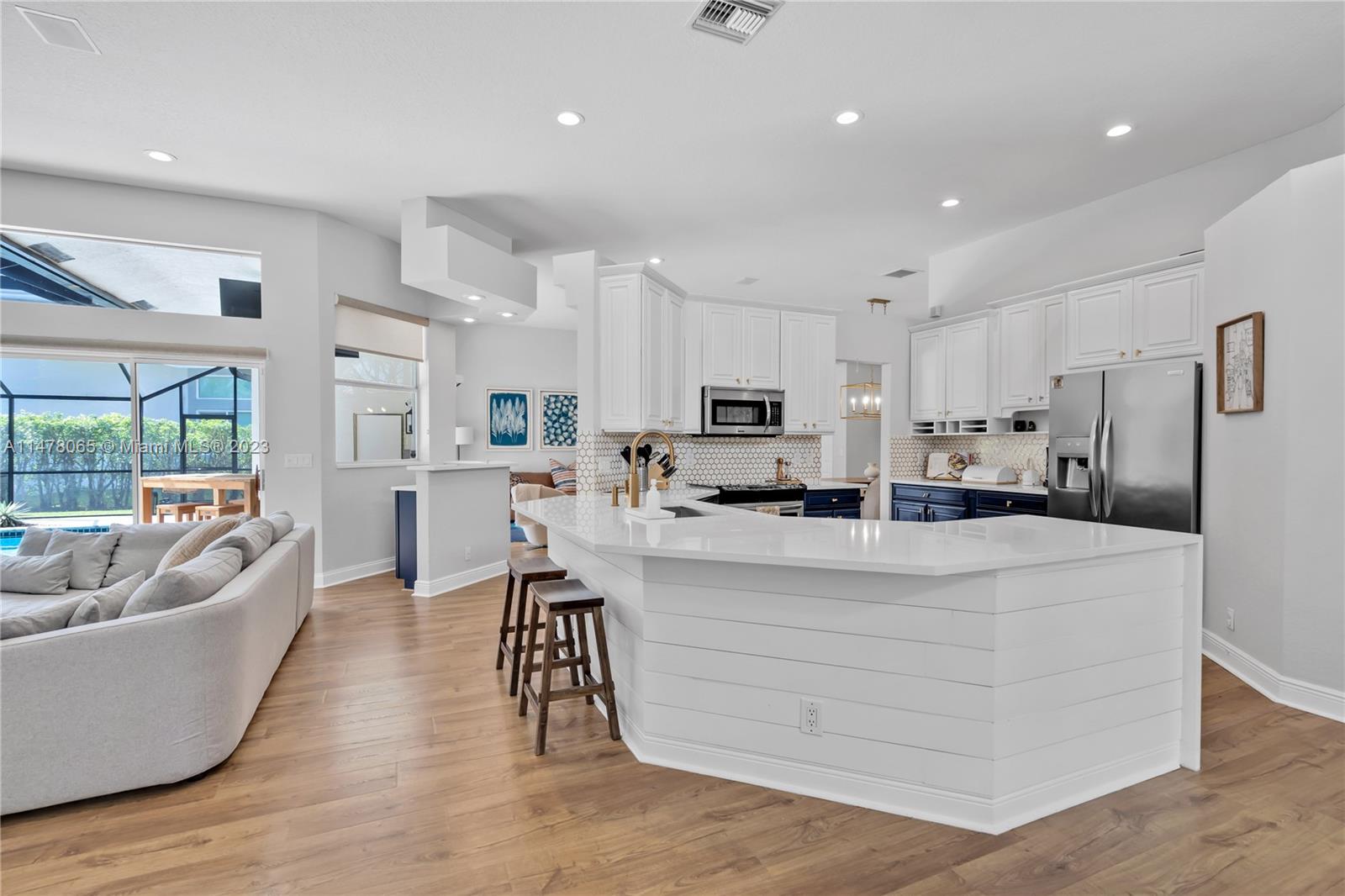 KENSINGTON - Residential