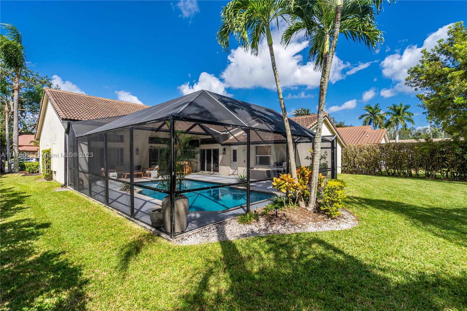 KENSINGTON - Residential