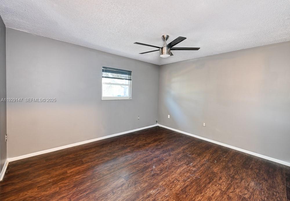 SHADOW WOOD - Residential