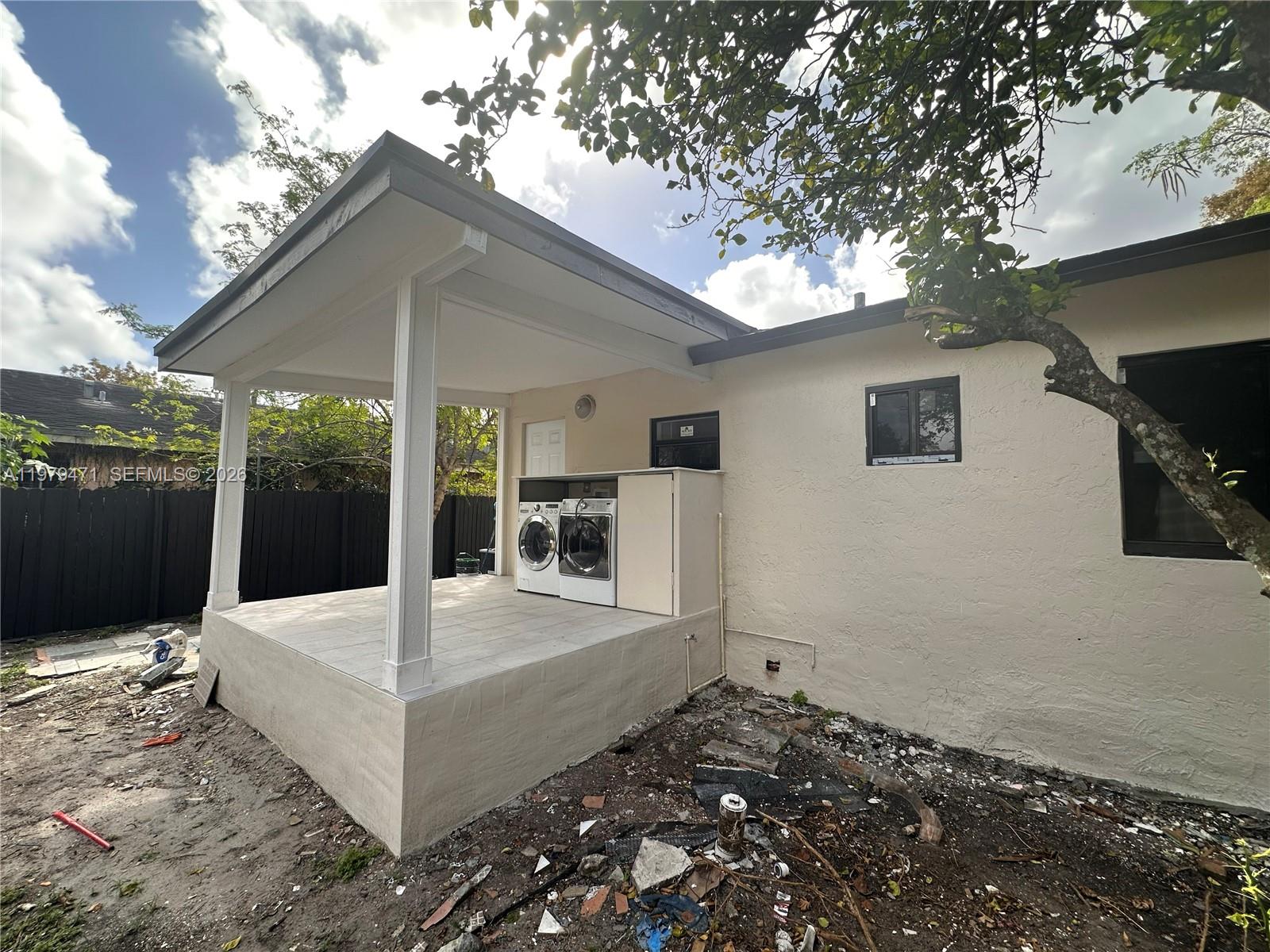 ORCHARD VILLA MANOR - Residential