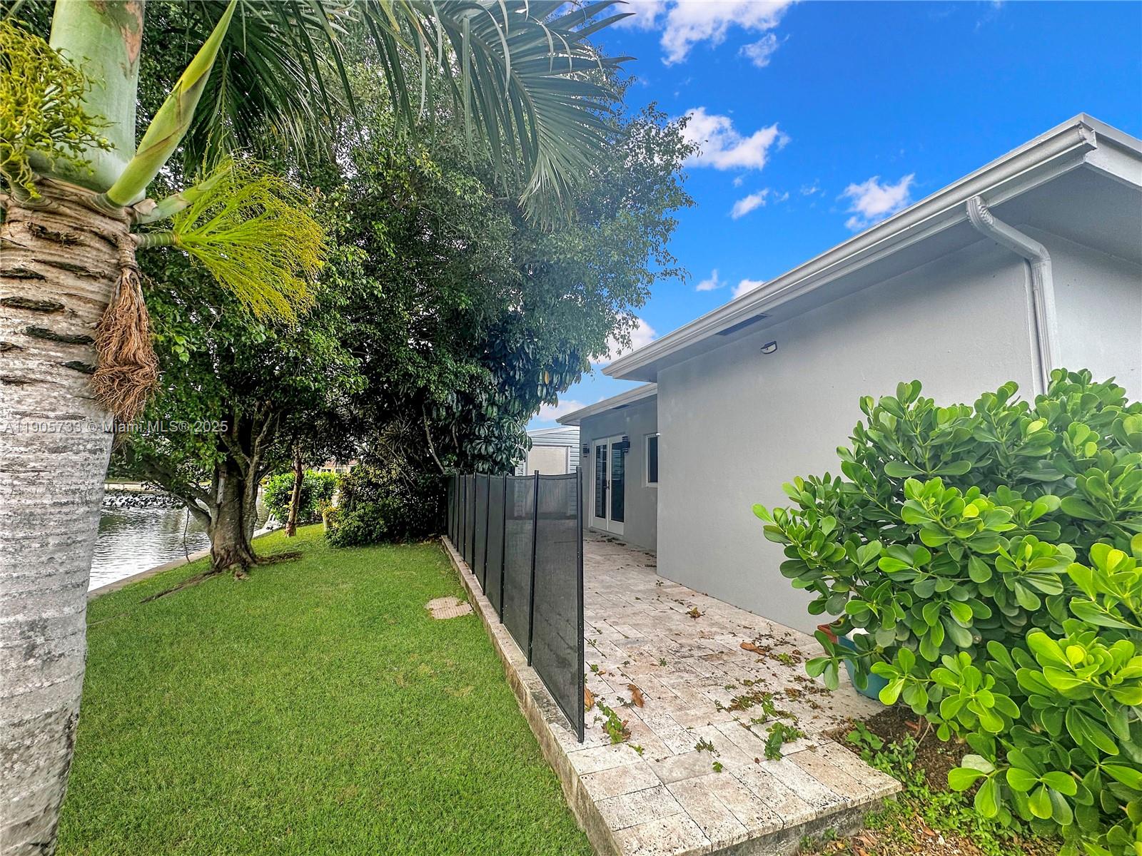 MAINLANDS OF TAMARAC LAKE - Residential Lease