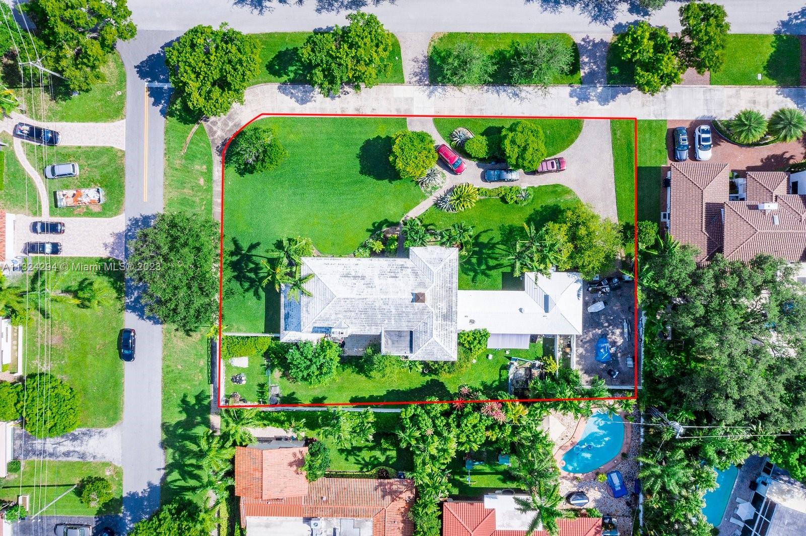 Amazing opportunity to own a magnificent house in prestigious Miami Shores. Prime location across from multi-million dollar houses on the water
These 5 bedroom - 4 bath + in-law quarters drip in charm. Tons of unique details and features. Tripple-size lot. Magnificient backyard
Make this your paradise.