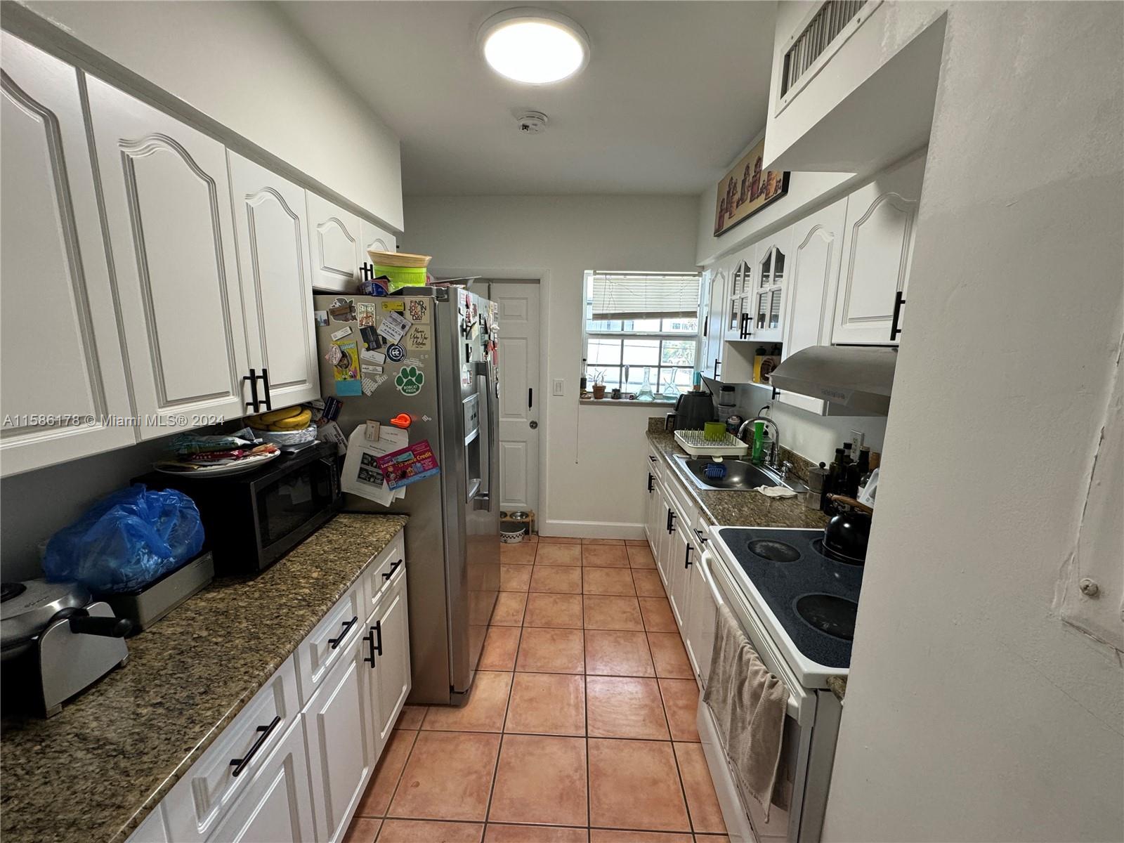 SOUTHERN STAR CONDO - Residential