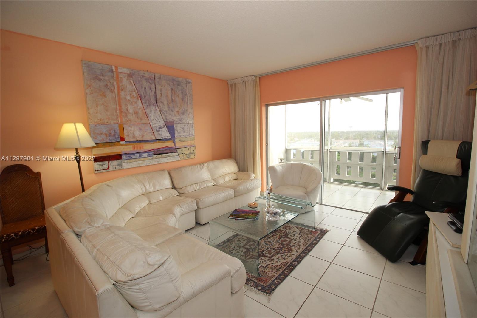 Photo 6 of 49 of 4350 Hillcrest Dr 903 condo