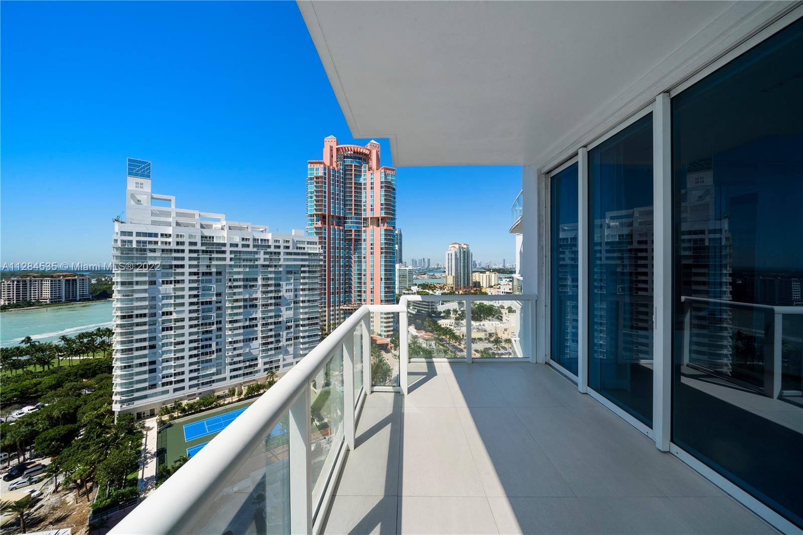 CONTINUUM ON SOUTH BEACH - Residential