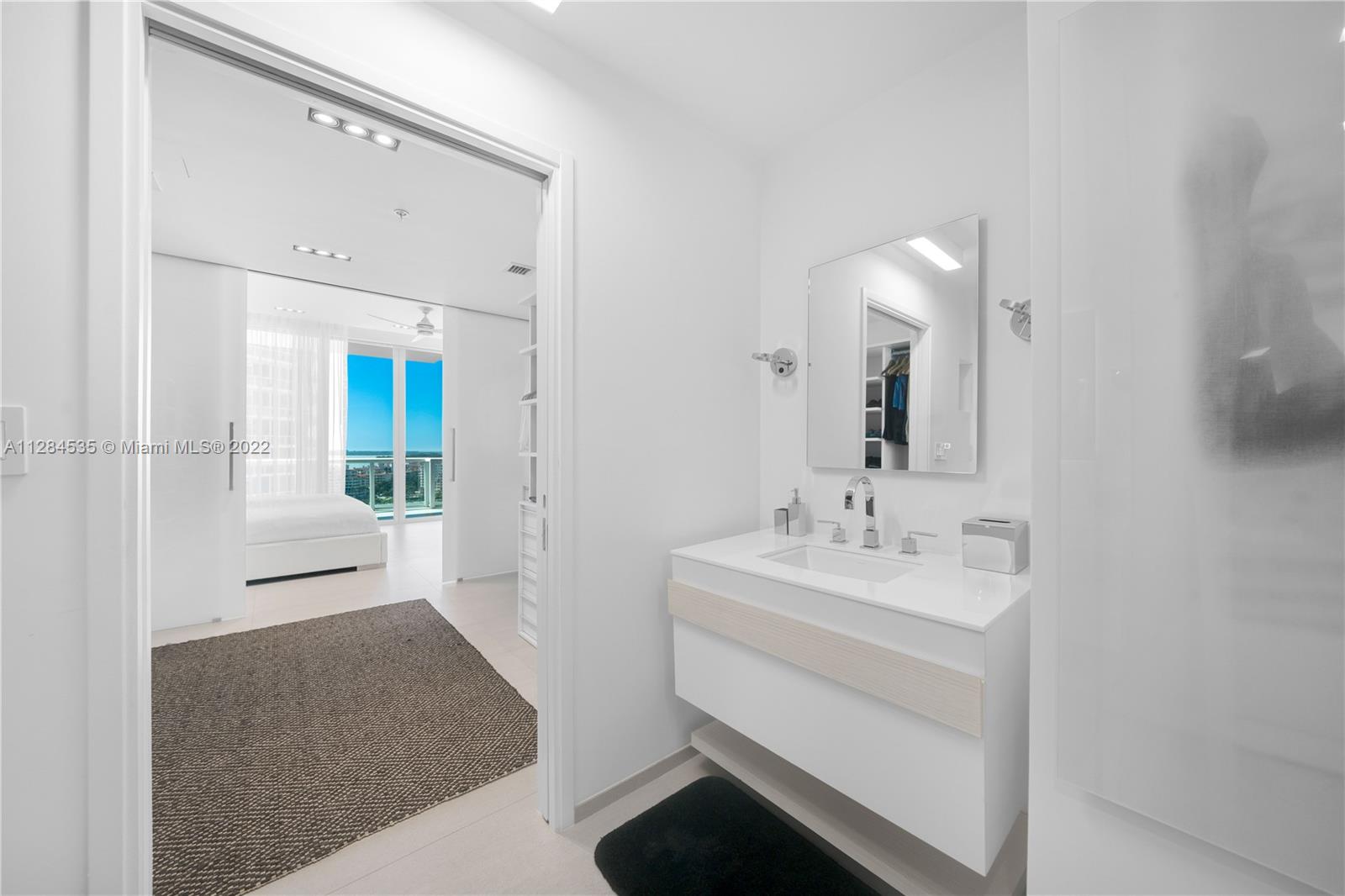 CONTINUUM ON SOUTH BEACH - Residential