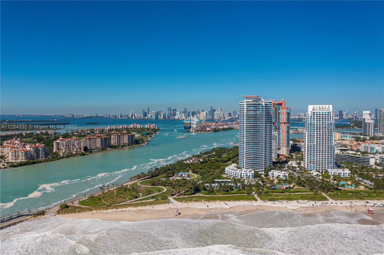 CONTINUUM ON SOUTH BEACH - Residential