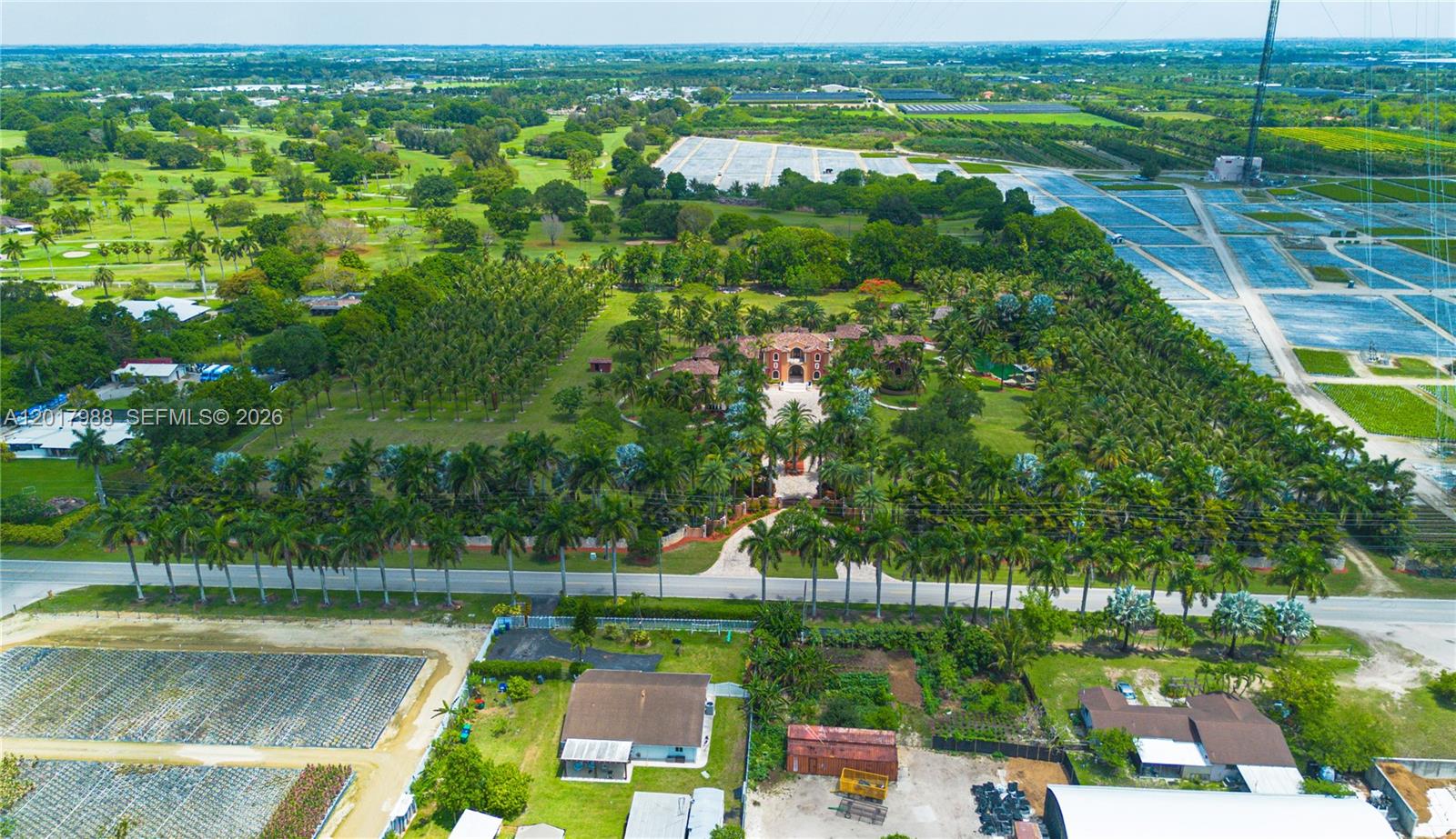 REDLAND ESTATE W/ GROTTO - Residential