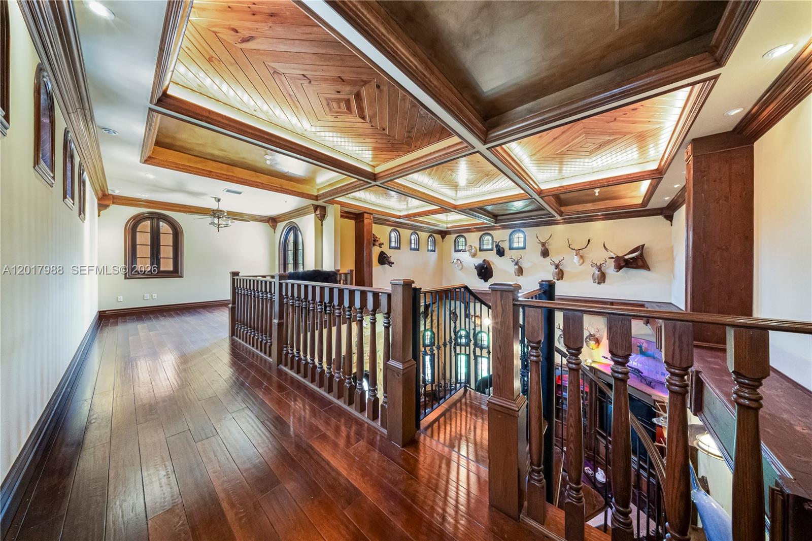 REDLAND ESTATE W/ GROTTO - Residential