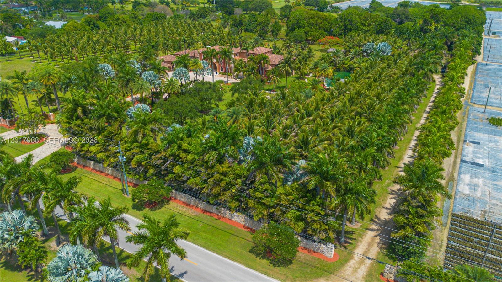 REDLAND ESTATE W/ GROTTO - Residential