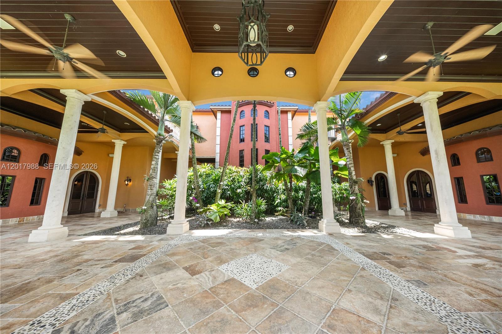 REDLAND ESTATE W/ GROTTO - Residential