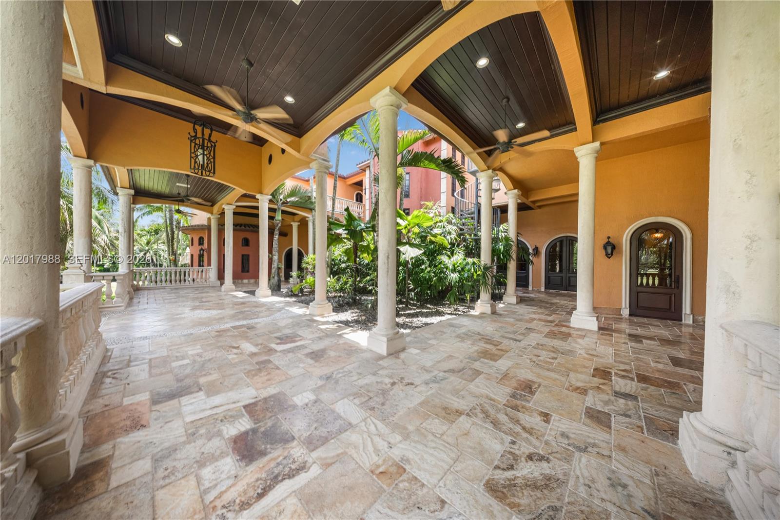 REDLAND ESTATE W/ GROTTO - Residential