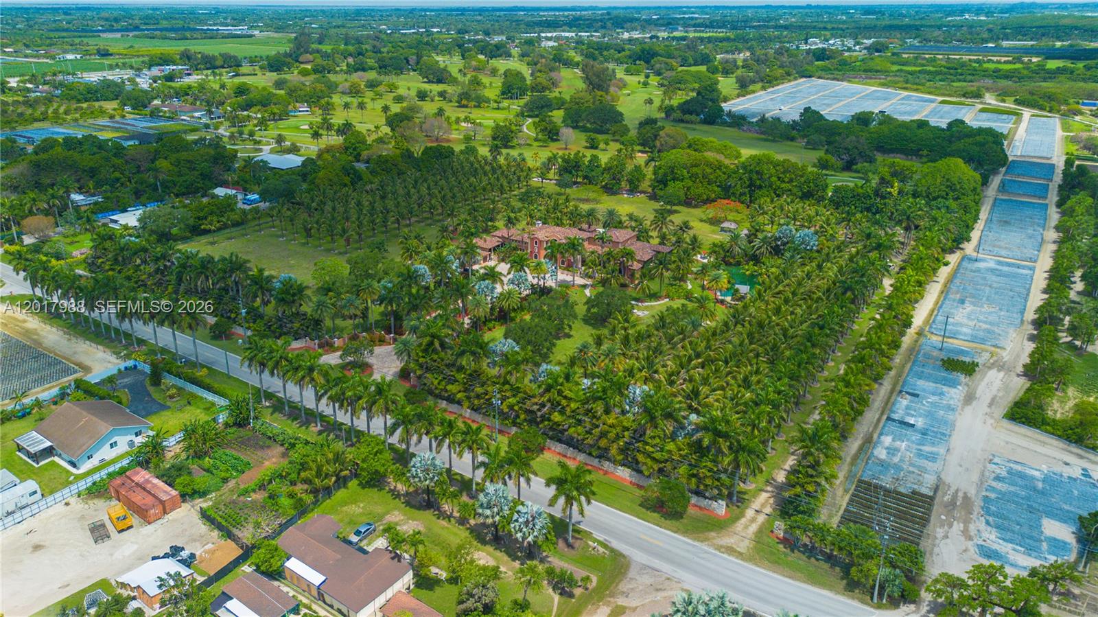 REDLAND ESTATE W/ GROTTO - Residential