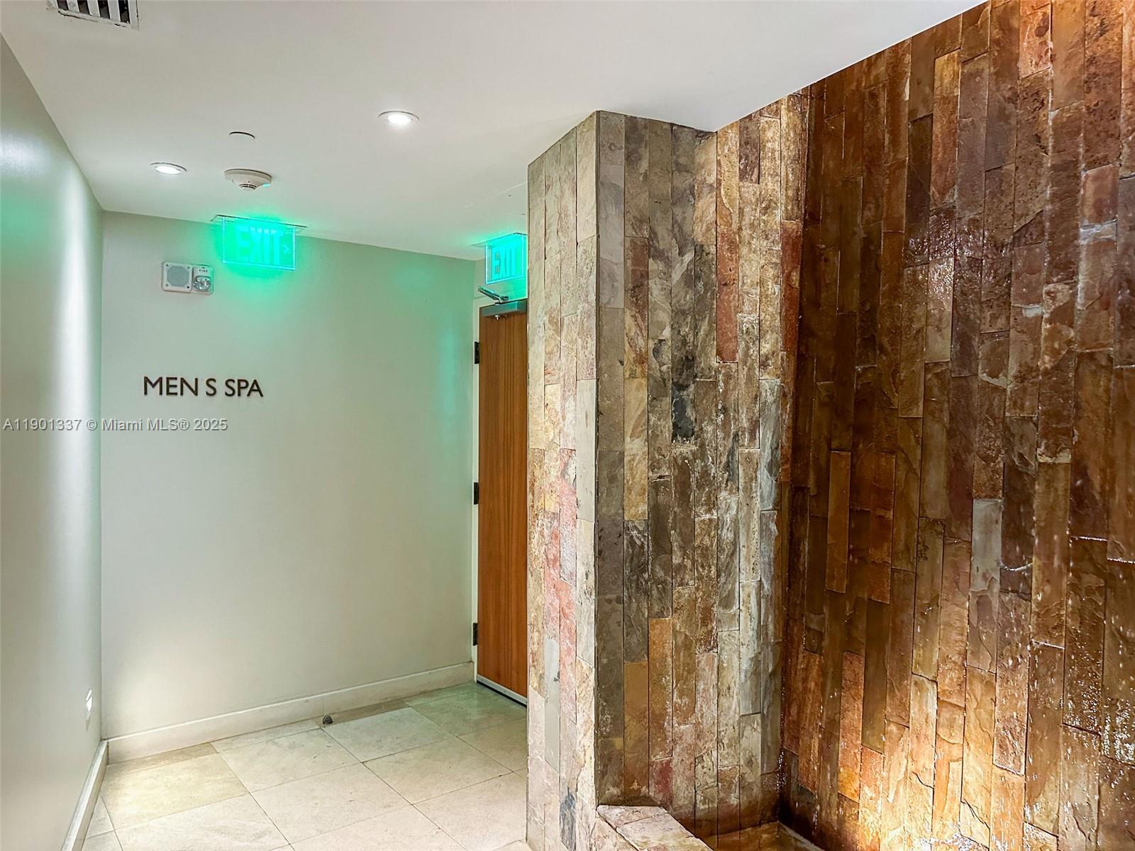 CENTRAL CARILLON BEACH - Residential