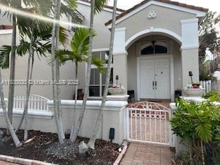 5347 SW 32nd Ter
