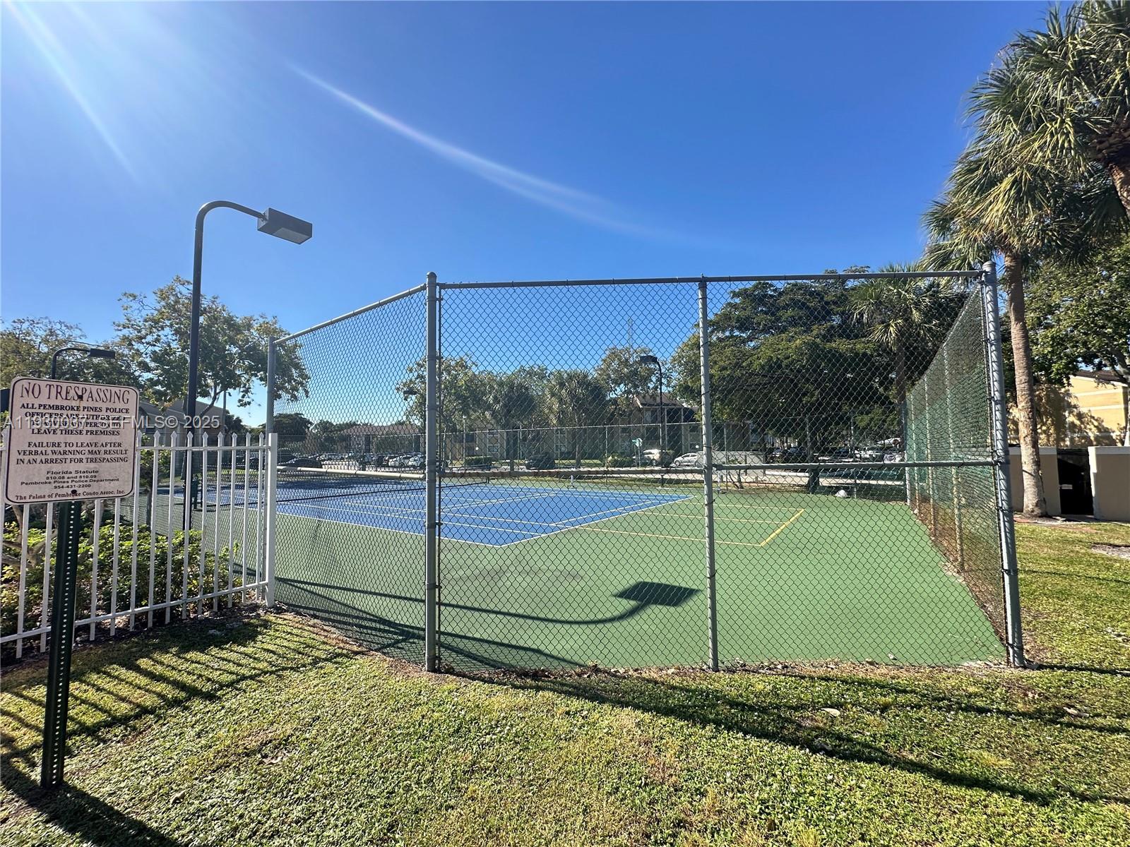 PALMS OF PEMBROKE CONDO - Residential Lease