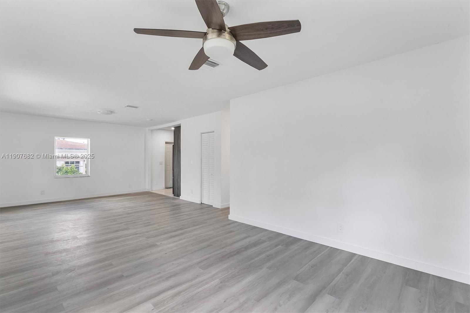 LAWNDALE 4TH ADDN - Residential