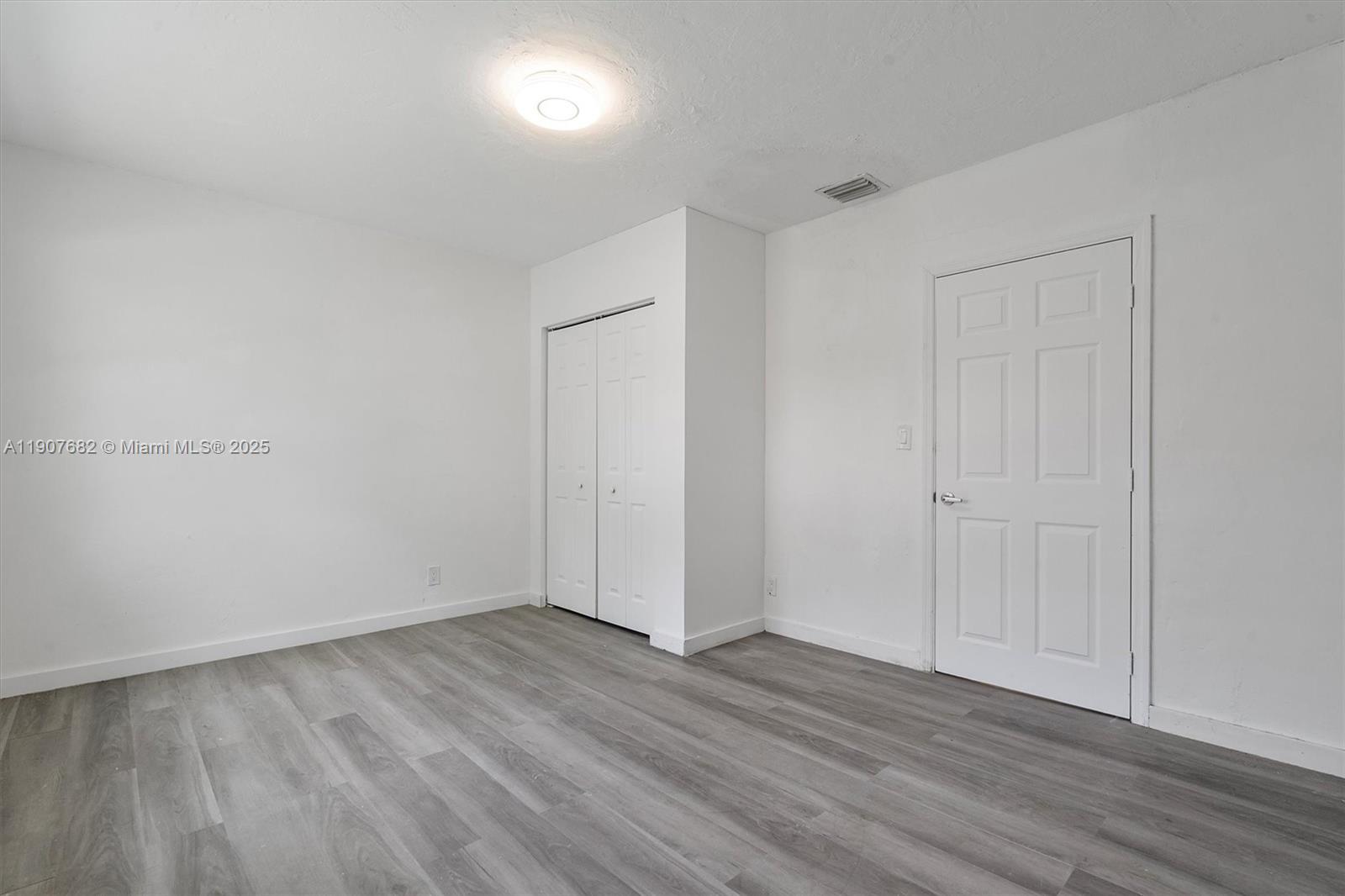 LAWNDALE 4TH ADDN - Residential