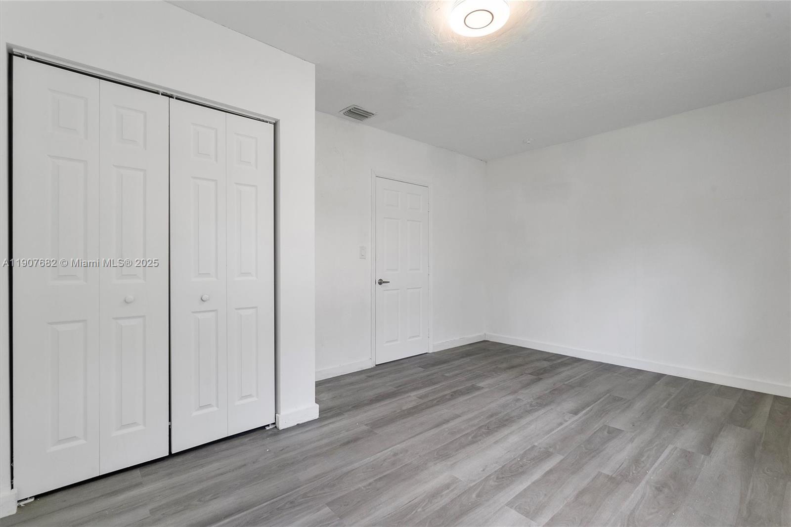 LAWNDALE 4TH ADDN - Residential