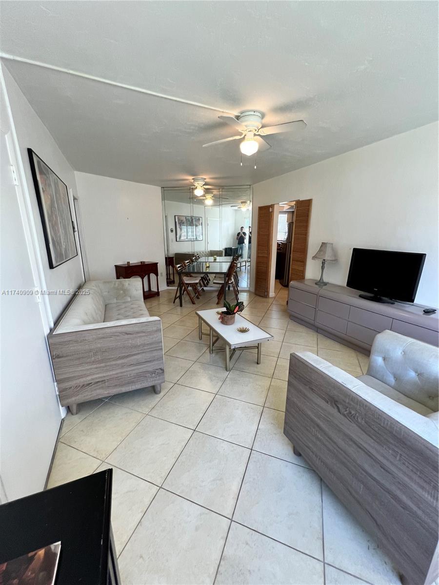 18780 Ne 18th Ave 125, Miami, Broward County, Florida - 1 Bedrooms  
1 Bathrooms - 