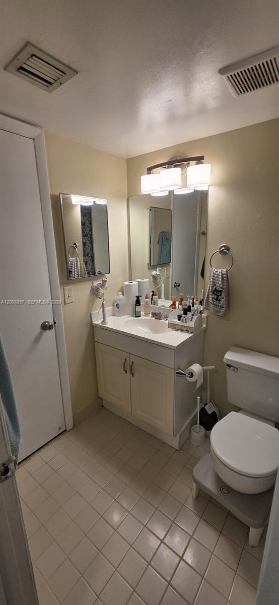 9943 Nob Hill Pl 9943