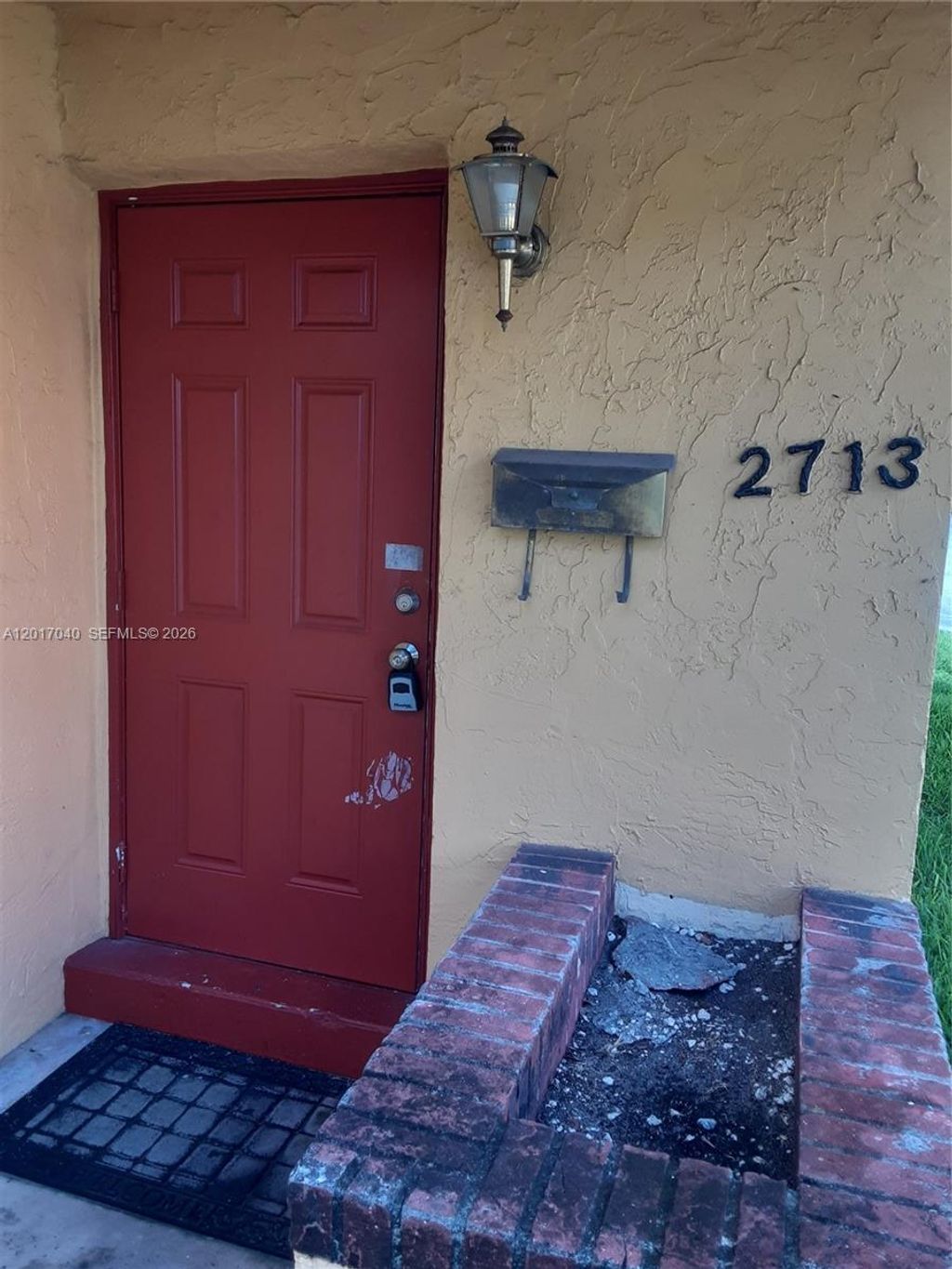 Photo of 2713 NW 47th Ter #504, Lauderdale Lakes, FL 33313 (MLS # A12017040)